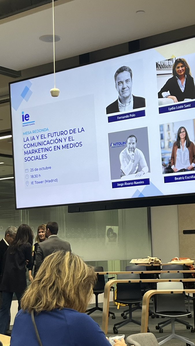 La #IA y el futuro de la #comunicación y el #marketing en medios sociales 
👉🏻 Programa de Dirección de Comunicación Corporativa y #Management de <a href="/IEbusiness/">iebusiness</a> #Reputación #Digital #engagement