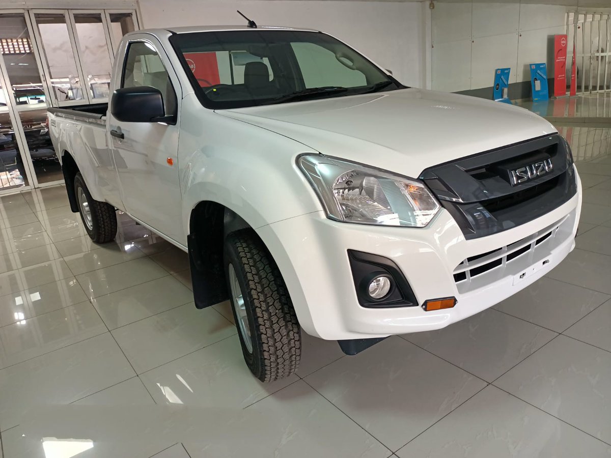 muigaisuzu's tweet photo. Own an Isuzu Dmax with upto 100% financing, 72months repayment period, 0.5% processing fee. 
At Cfg Ltd, we got you sorted. 
📞 0722169671

#UhuruKenyatta
#AdrianaWanjiku 
#NdindiNyoro
#Kirima
#KawiraMwangaza
#Galston
#VolumeVipClub
#OnyangoTate https://t.co/mfaAs9G65d