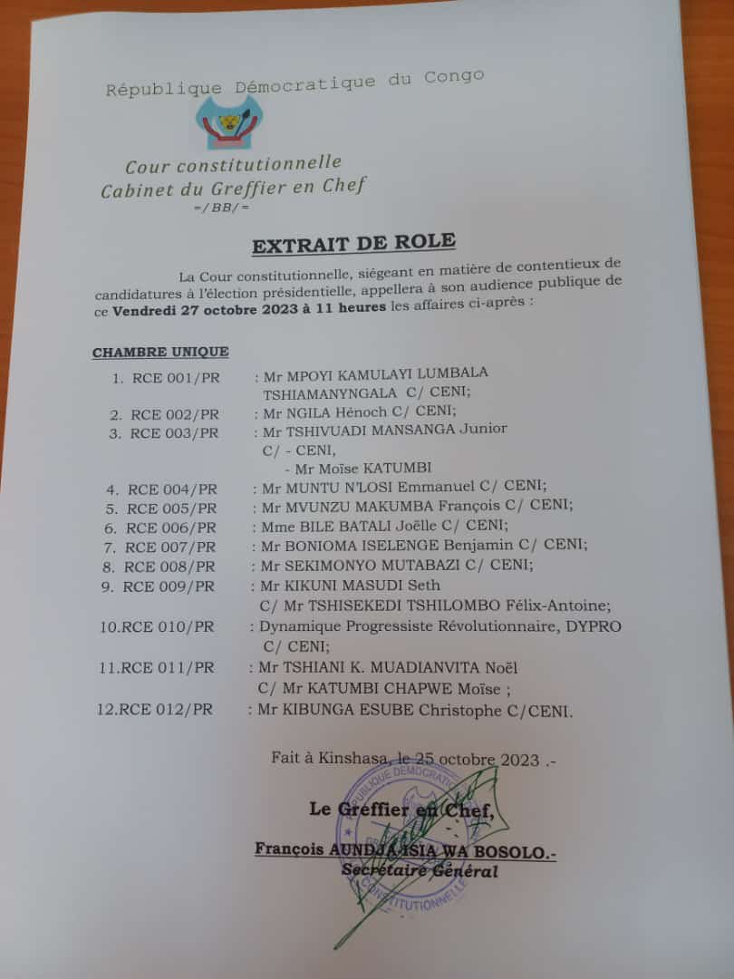 IsralMutombo11's tweet photo. #Justice : La Cour constitutionnelle, siégeant en matière de contentieux de
candidatures à l'élection présidentielle, appellera à son audience publique de ce vendredi 27 octobre à 11 heures les affaires ci-après: 
1. RCE 003/PR : M. Tshivuadi Masanga Junior / CENI , Mr @moise_katumbi 
2. @sethkikuni C/ M. TSHISEKEDI TSHILOMBO Félix-Antoine et consorts.