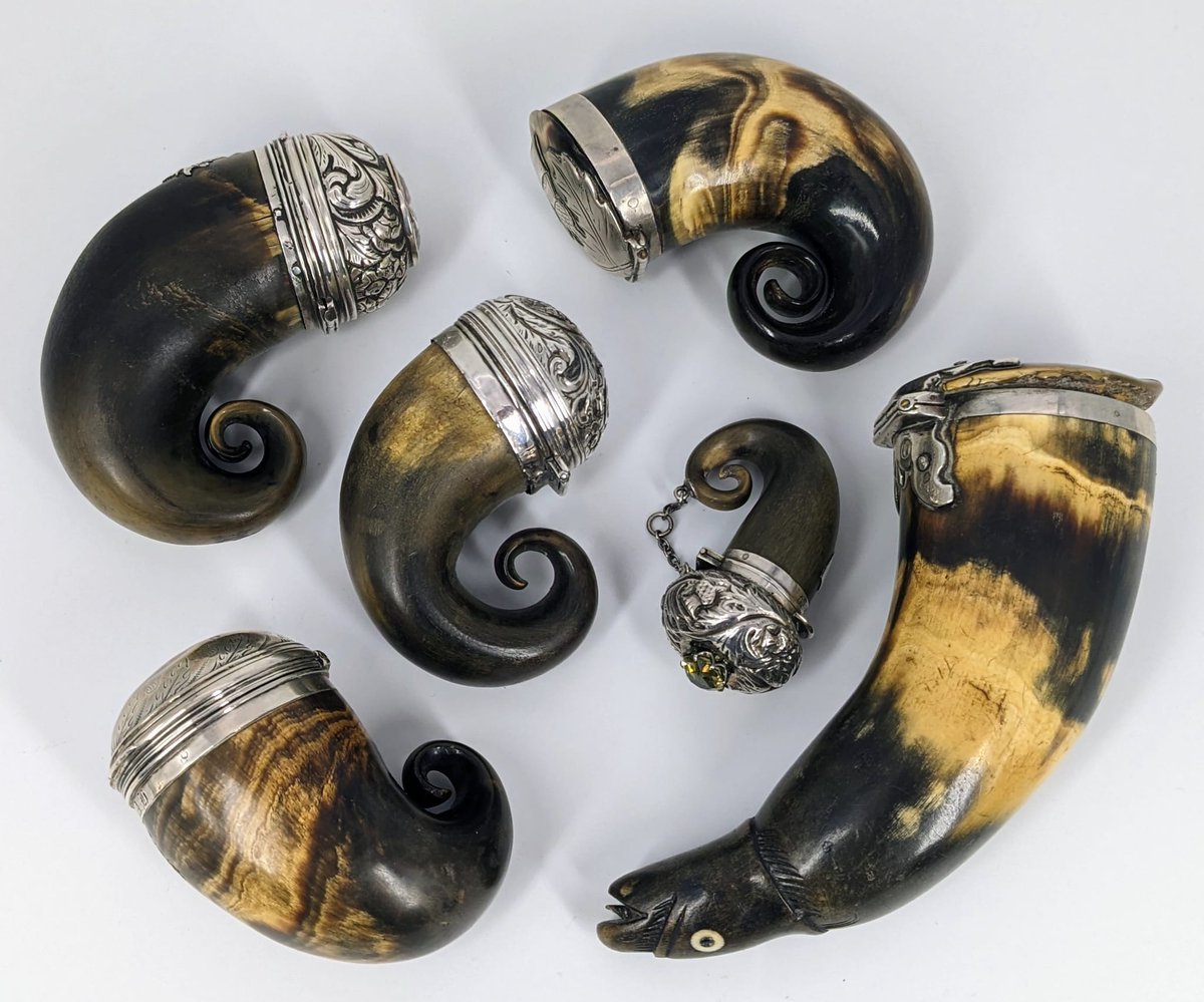 RogersJonesCo1's tweet image. 🚚DELIVERED FOR AUCTION THIS WEEK🚚
 
Single-owner collection of Scottish snuff mulls &amp;amp; rare vinaigrette 🏴󐁧󐁢󐁳󐁣󐁴󐁿
 
ESTIMATES: Various
AUCTION: The Christmas Sale
DATE: December 8

#snuffmull #scottish #scottishsnuffmull #vinaigrette