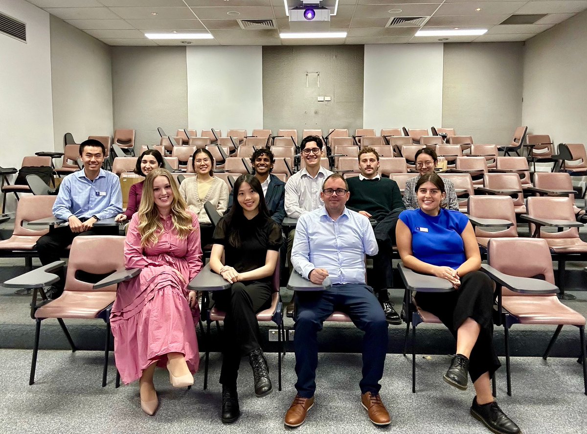 Last day of #mentalhealth rotation for these fabulous @UniMelbMDHS future doctors! It was a pleasure to return from maternity leave to teach one last rotation for the year. Thank you to @unimelb Department of Psychiatry for supporting the visibility of #motherhood. #MedTwitter