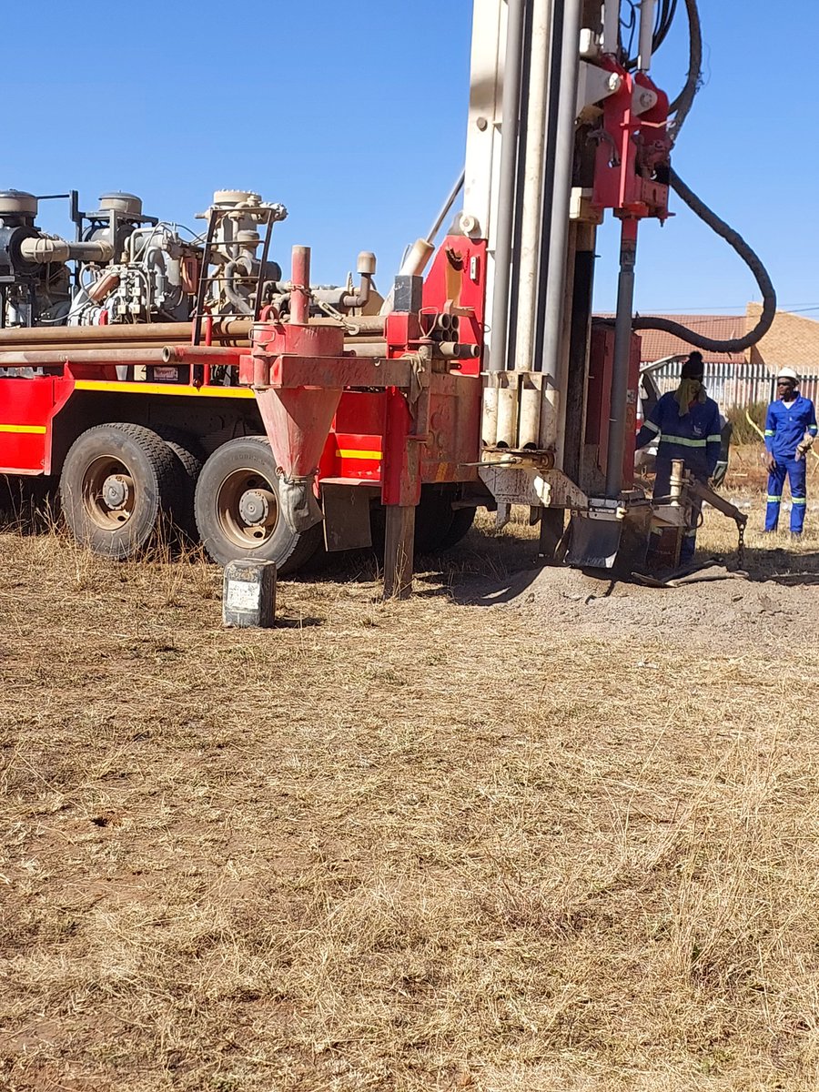 AriysConsulting's tweet photo. Geotechnical Services
Dolomite Stability Assessments 
Hydrogeology, Borehole drilling General Building, Paving ,Tilling 
Paint 

For Quotes 
Call/whatsapp : 068 497 6579 
E-mail: info@ariys.co.za 
https://t.co/batWJxgKnj  
#LwahNdlunkulu
#RWCFinal    
#kotaNchillPodcast https://t.co/jIC9C4qLQa