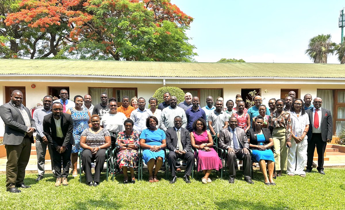 CAREIntMalawi's tweet photo. Today, @fosta_health partners are hosting a Malawi Stakeholder Dialogue to discuss transformation of #food systems. The overarching goal is to reflect upon what transformation of food systems looks like and take a deep dive into one health approaches in the country. https://t.co/wkYUMJYly3