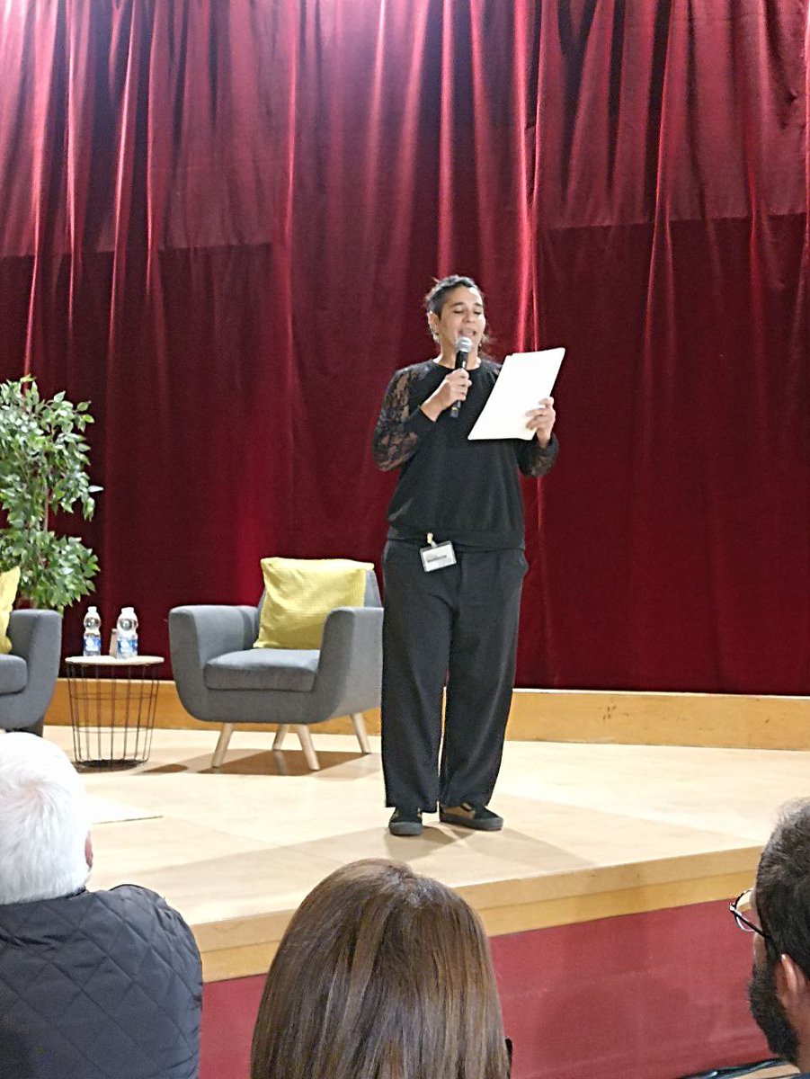 FRAVM's tweet photo. El C.C. Puerta de Toledo se ha quedado pequeño para acoger a las participantes del encuentro #ImpactandoEnElBarrio sobre #MediaciónComunitaria Bárbara Paz, de nuestro equipo de mediadoras, presenta el proyecto #ImpactoEnElBarrio2023 , hoy presente en 10 distritos de la capital https://t.co/xq8yr007hh