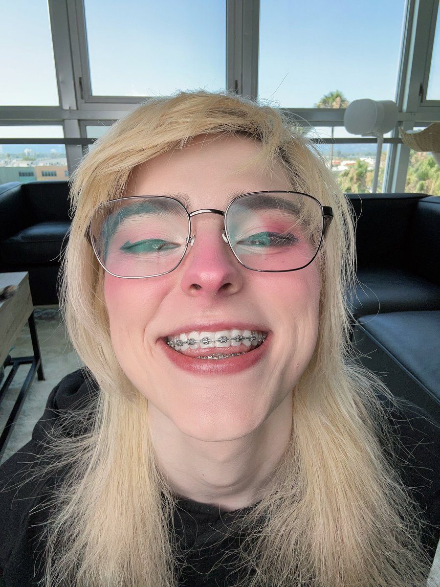 Jessie (parody) tweet media