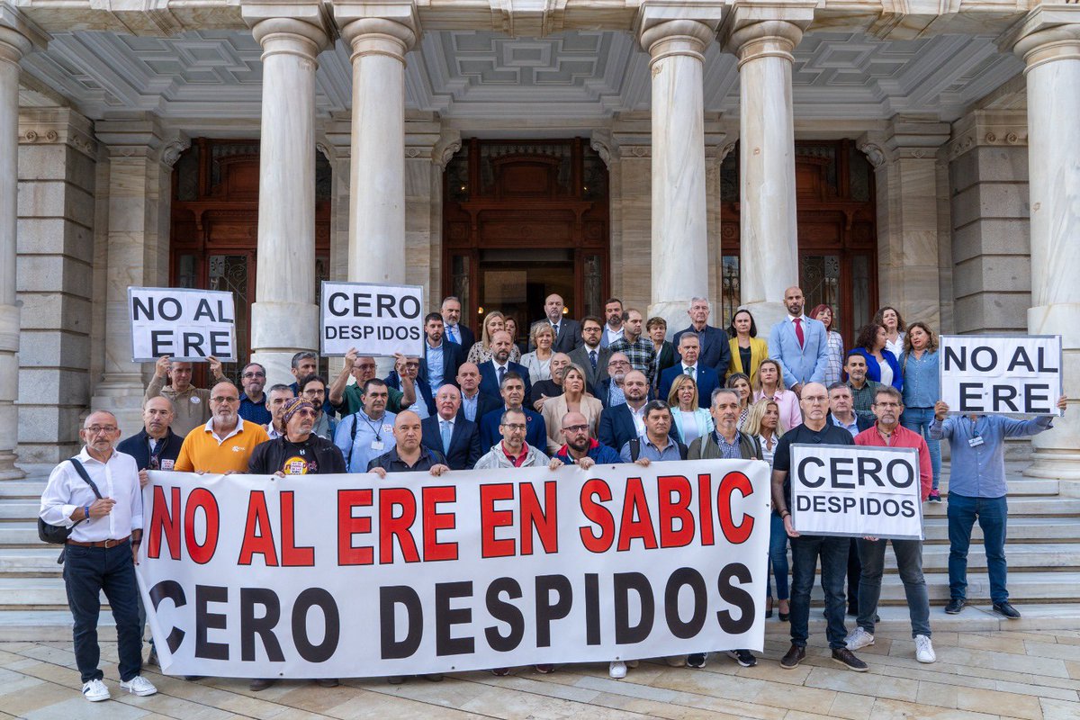 NoeliaArroyoHer's tweet photo. Aprobamos por unanimidad del pleno una Declaración Institucional de apoyo a las demandas de los trabajadores de Sabic. Reclamamos despido cero, recolocaciones y bajas incentivadas. 

Exigimos que se ponga en marcha una hoja de ruta que ofrezca tranquilidad a los trabajadores. https://t.co/8Isi4pkxYA