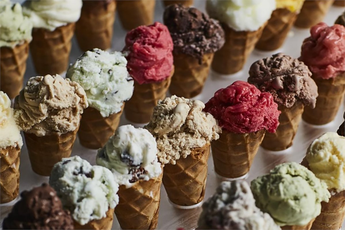 WWR_pt's tweet photo. 🍦🕶 Ameepy (Japão) detém o recorde mundial de mais sabores de sorvete identificados de olhos vendados em 1 minuto:

18 sabores tradicionais japoneses e internacionais.

#recordemundial #sorvete #ameepy #Japão #comida #WWR https://t.co/LkSiLEAzWn