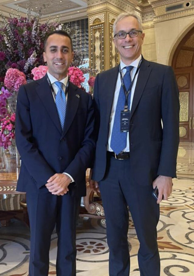 EUintheGCC's tweet photo. On the margins of #FII @FIIKSA , @EUSR_Gulf di Maio had several fruitful bilateral meetings including with Finland’s Trade Minister @VilleTavio,  #ACWA_Power CEO @MarcoArcelli and CEO of Roboze @LorussoRoboze3D.🇪🇺🇸🇦 https://t.co/RyeoTb4Ftn