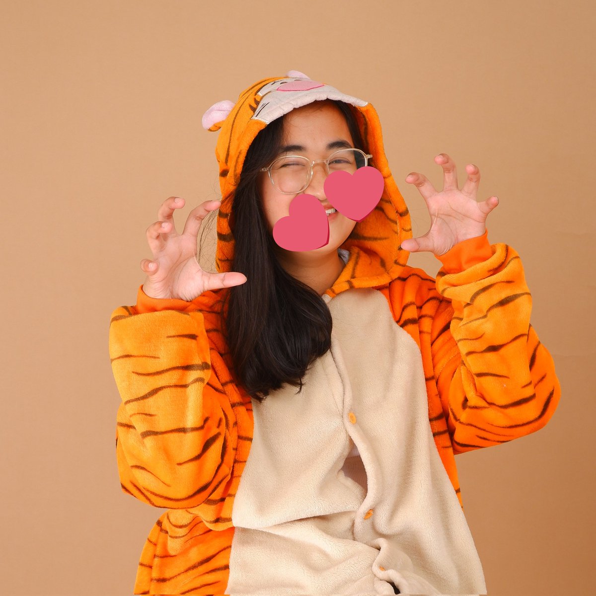 Today's my birthday!🥳 Happy rawr day to me lol!!