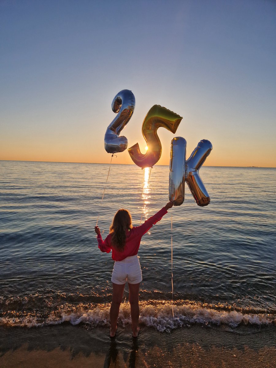 📣 C’est avec un immense fierté que nous annonçons avoir atteint les 25 000 abonnés sur notre compte Instagram !  🎉👉 instagram.com/sainte_maxime/ En route pour les 30k 🚀