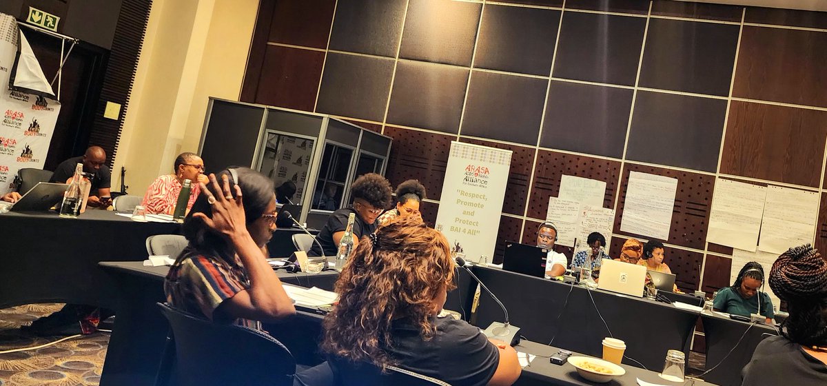 womandlaorg's tweet photo. Day 3 @_ARASAcomms  #LearningHub
Today's session is focusing on The voice of #PLWHIV #Power #GenderRoadMap #Movementbuilding #Fundraising
The space is ensuring CBO's like @womandlaorg are strengthened and well capacitated.
#LoveAlliance #BAI4All 
@Aidsfonds_intl @galzinf @gnpplus https://t.co/cZ3xJ3e9Dp