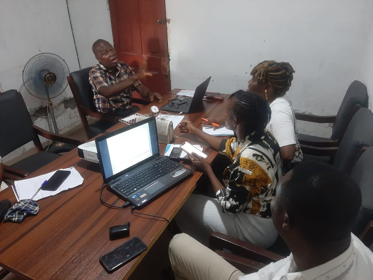 wrahpnigeria's tweet photo. @wrahpnigeria continues her Coaching session with @oasislovecenter on costing of Strategic Planning. 

@csocapacityng
@civicactionng 
@Shola_Afariogun
@laureabdul4
@Tolashey
@IliyaAmbi
@EUinNigeria

#EU_ACTLagos 
#EU_ACTGrantsLag
#CM_Grant
#wrahpnigeria
#iretiresourcecentre https://t.co/EIpio5oCcX