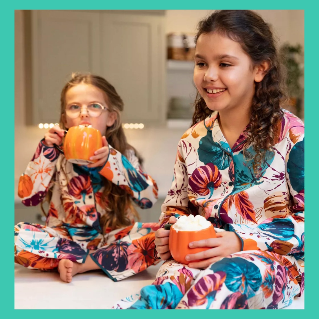 The DON Team love to get #cosy & these #Halloween #Pyjamas from @marksandspencer are ideal! The whole family can get in on the fun too this season! ~ #Download The DON #App so you can easily & securely shop for Halloween! ~ #imthedon #bethedon #onlineshopping #spooky #familyfun