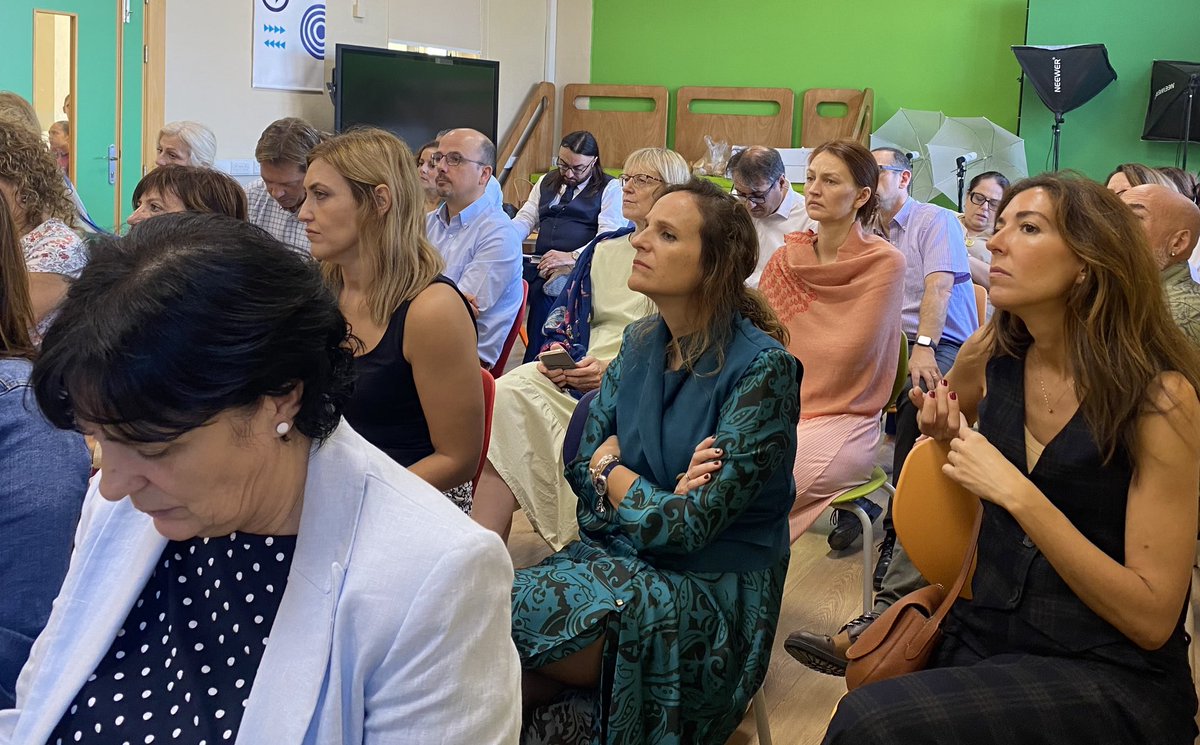 D_Quere's tweet photo. Session de travail ac les partenaires du projet #STESSIE, autour du prototype d’une future application :
🔸 outil simple ➡️ auto-évaluation à l’échelle de l’établissement (1D et 2D)
🔸 capacité à inclure les plus vulnérables
🔹 Développer #leadership autour de #inclusion 
@Ih2ef https://t.co/Q7mAIHZ0yy