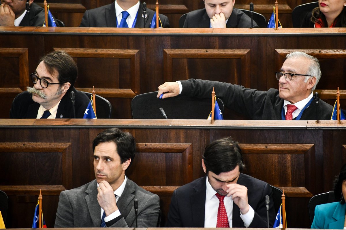 Larga y angosta franja de tierra tweet media