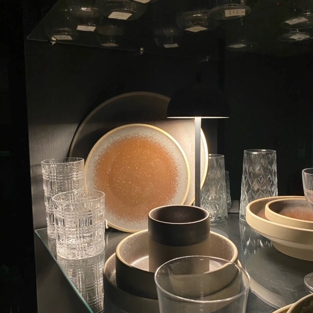 MAC_FoodService's tweet image. The new @UtopiaTableware Illuminate Collection lamp samples have arrived in our showroom! #lamps #lighting #lightsshow #showroom #tableware #tablesetting