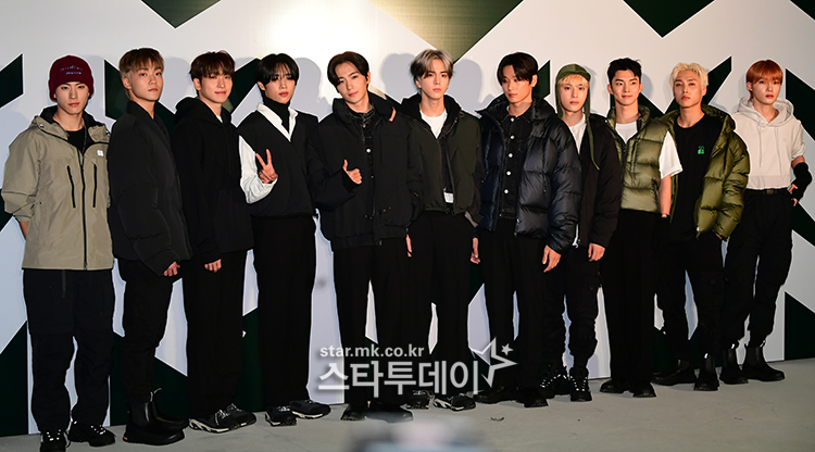 DforQ's tweet photo. OMG THEIR NEW HAIR https://t.co/FnETgBJCDi