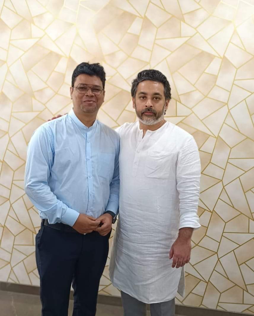 Connecting with a true game-changer, Mr. Nilesh Rane Sir! #ChangeMakers 
<a href="/meNeeleshNRane/">Nilesh N Rane</a> <a href="/BJP4Maharashtra/">भाजपा महाराष्ट्र</a>