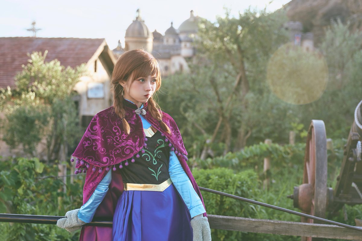 seia_ttt0731's tweet photo. 今年はアナになれてとっても幸せでした♪
 #Dハロ仮装
#Dハロ仮装2023 https://t.co/YmA2oA3UOu