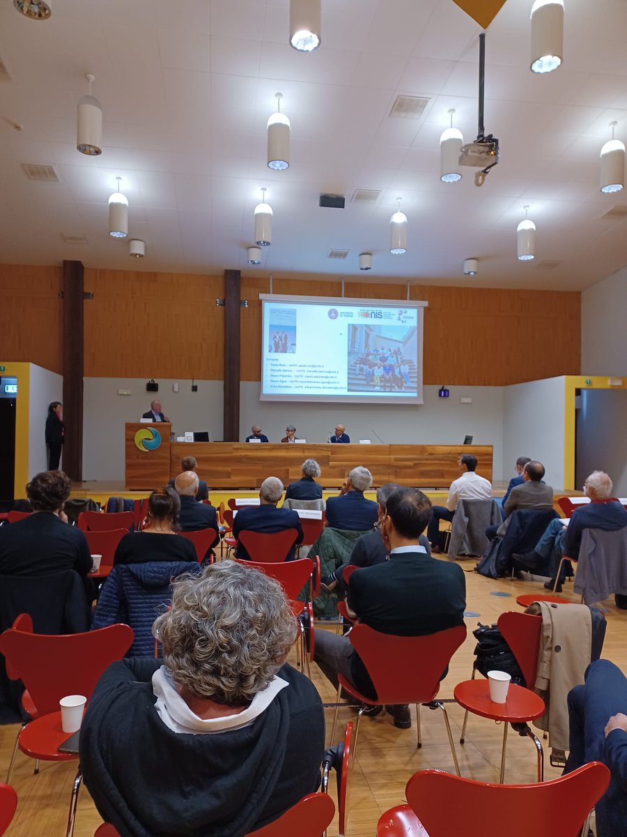 best4hy's tweet photo. 👏#panel1 of our #hydrogenday in @EnvironmentPark just ended: thanks to our speaker Paola Rizzi @unito, Carlo Luetto #Tecnodelta and Patrick Scilabra #DeNora. Moderated by Massimo Santarelli from @PoliTOnews 
#greenhydrogen #storage https://t.co/8RzfcYjwb4