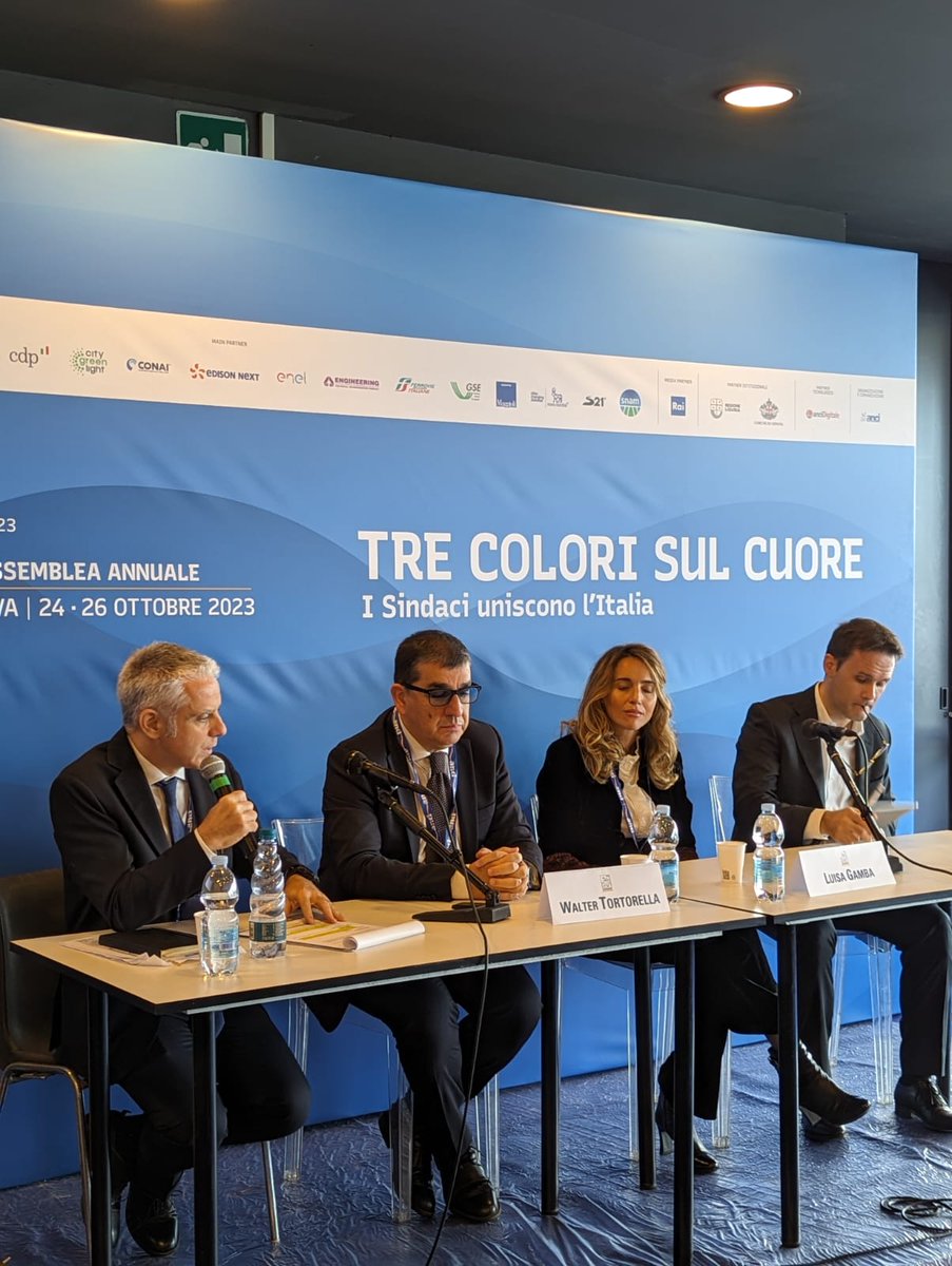 In occasione della 40esima Assemblea Nazionale di Anci, abbiamo presentato l’analisi commissionata da <a href="/AmazonBusiness/">Amazon Business</a> su come le procedure d’acquisto per i micro-acquisti degli enti comunali implichino dei costi che accrescono la spesa pubblica. Nello specifico: