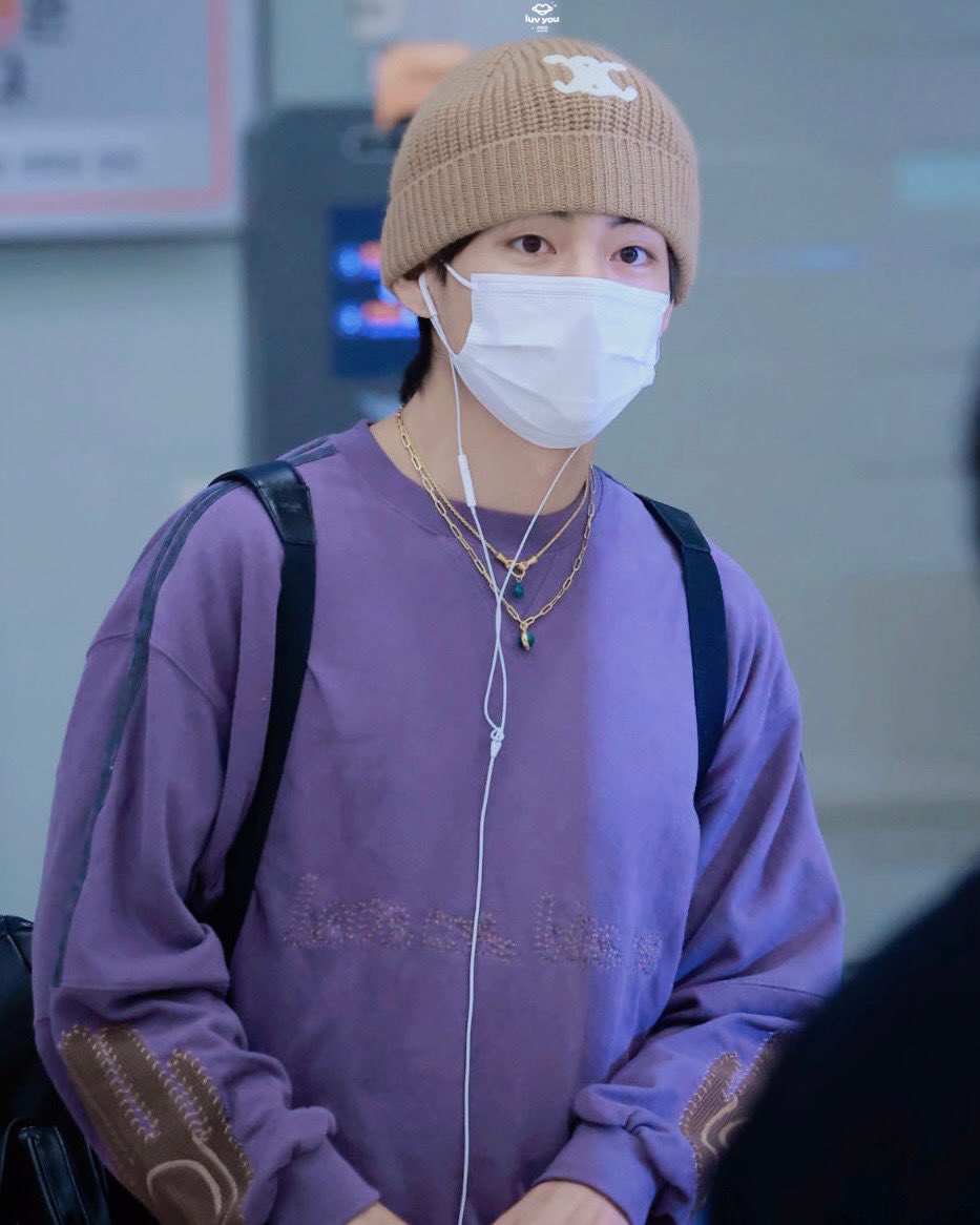 luv_you1230's tweet photo. •HD• 231026 인천 입국
#KIMTAEHYUNG #김태형 #방탄소년단뷔 #태형 #BTSV #V #テテ@BTS_twt https://t.co/ntSFfUosMO