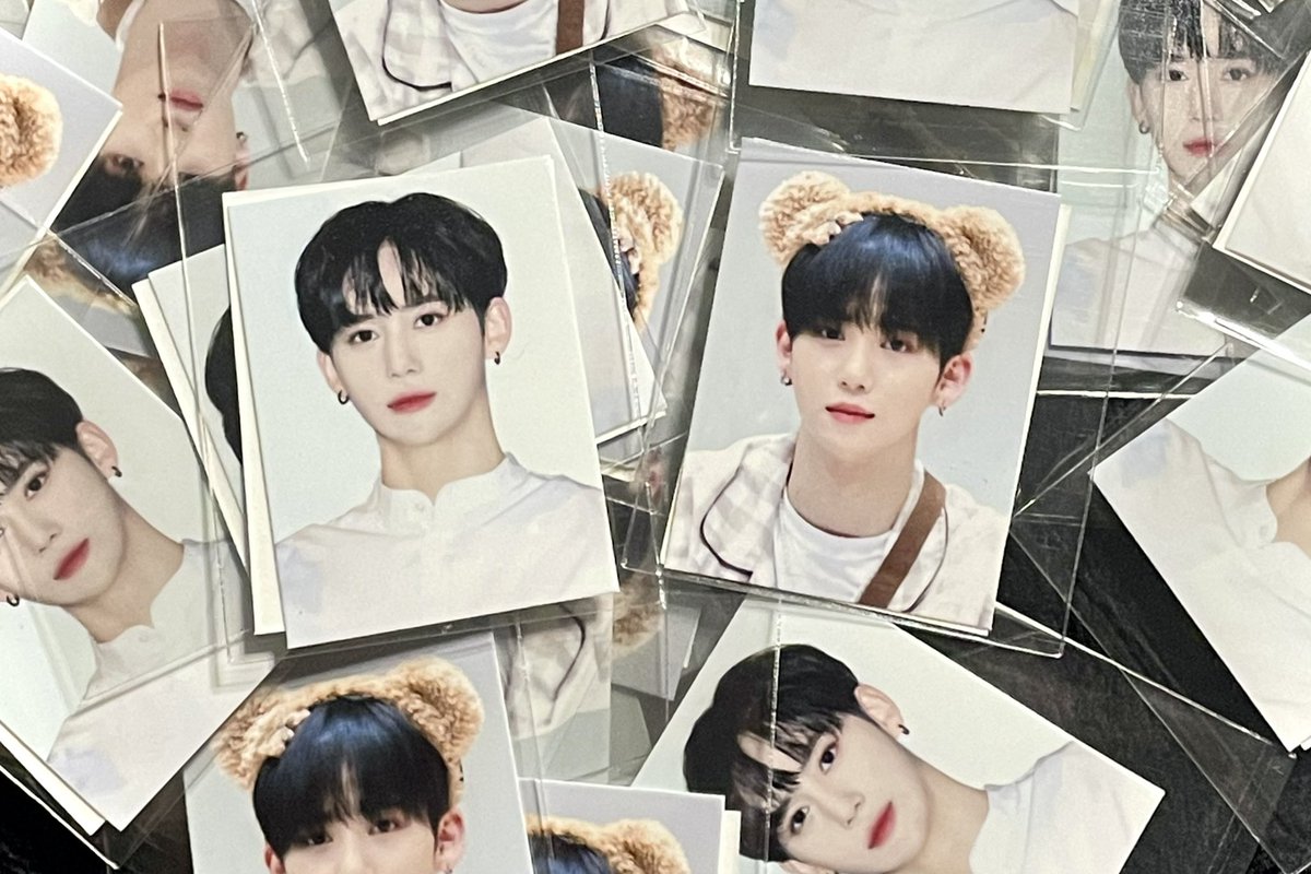 thunderhys's tweet image. 𝑷𝒓𝒆𝒗𝒊𝒆𝒘 #𝟐

-

𝐵𝐸𝒜𝑅 𝐿𝒪𝒱𝐸𝑅𝒮 𝒞𝐿𝒰𝐵

🌊전체 특전
엽서 드로잉엽서 스티커팩 증명사진

드로잉엽서는 ( @bldesign__ ) 님이 작업해주셨습니다✨

이벤트 관련 모든 문의는 @thunderhys 으로 부탁드립니다⚡️

#윤성이를_사랑하는_이유
#DRIPPIN #드리핀 #황윤성