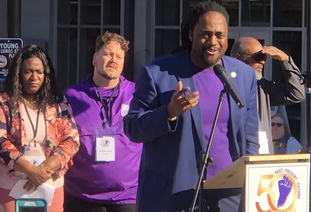 Standing in #solidarity with nursing home workers, demanding fairness, affordable healthcare, and ending short staffing from Priority Healthcare, State Rep. Izzy Smith-Wade-El speaks out at our Lancaster rally. #SolidaritySeason