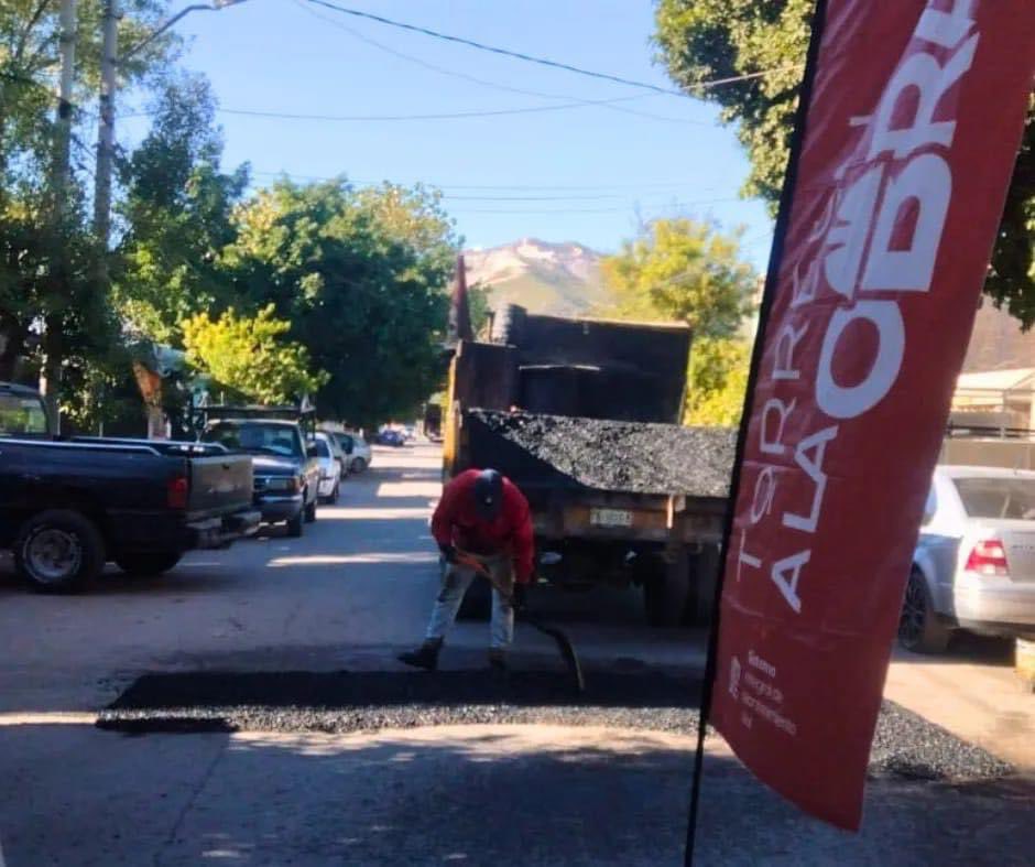 MunicipioTRC's tweet image. 👷🚧Bacheo realizó trabajos en Calle I y Calle Segunda, Eduardo Guerra.

#TorreónSiemprePuede
#MiQueridoTorreón♥️
#SIMV