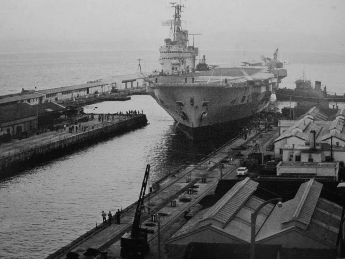Time travel back to March 22nd, 1963: witnessing the majestic HMS Ark Royal as she enters No.1 dock ⚓️

#Gibdock #Gibraltar #drydock #RoyalNavy #seapower #Britishnavy #maritimehistory #maritimeheritage #navalhistory #throwbackthursday