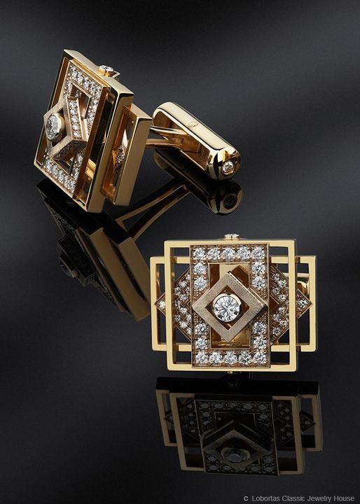 Lobortas's tweet photo. Central to #luxury #jewelry for years, @Lobortas is renowned for #innovation in technique and unparalleled finesse in #craftsmanship. Our #cufflinks are some of the house’s most exuberant and expressive pieces. Find ones that light you up  https://t.co/ioQvjqYUXY https://t.co/tUs3DJ5Dfy