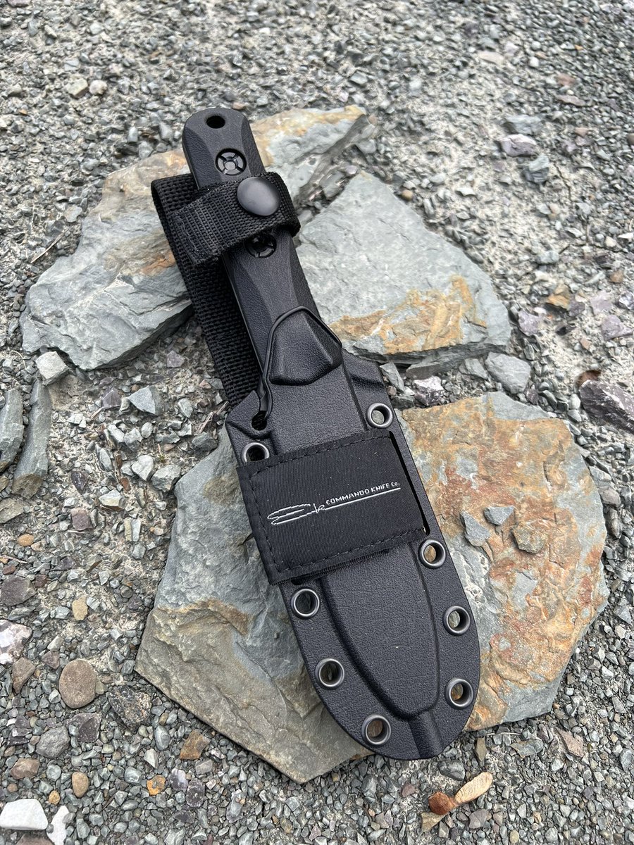 Ek Knives tweet media