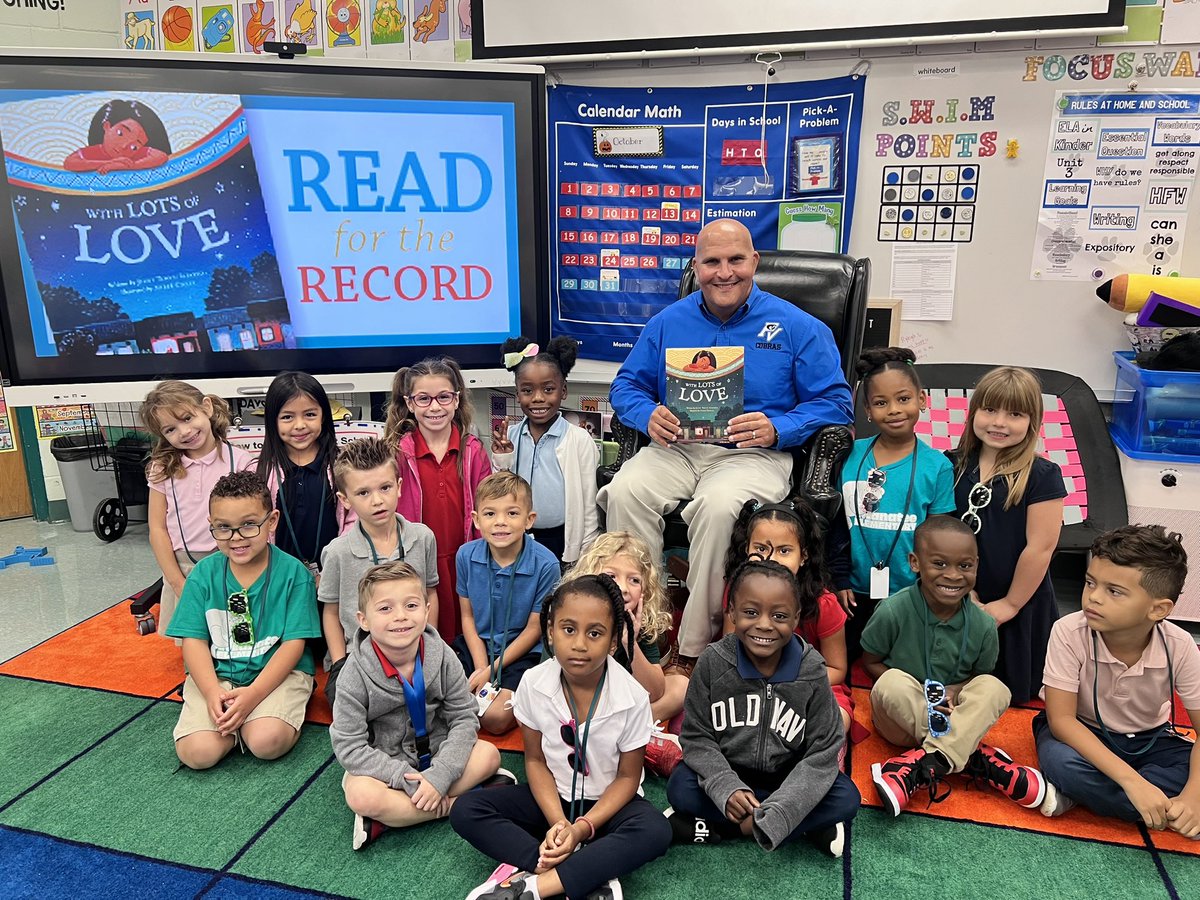 Enjoyed spending time with some future Cobras from Manatee ES! #ReadForTheRecord @southPbcsd @RachelCapitano #FeederPatternStrong