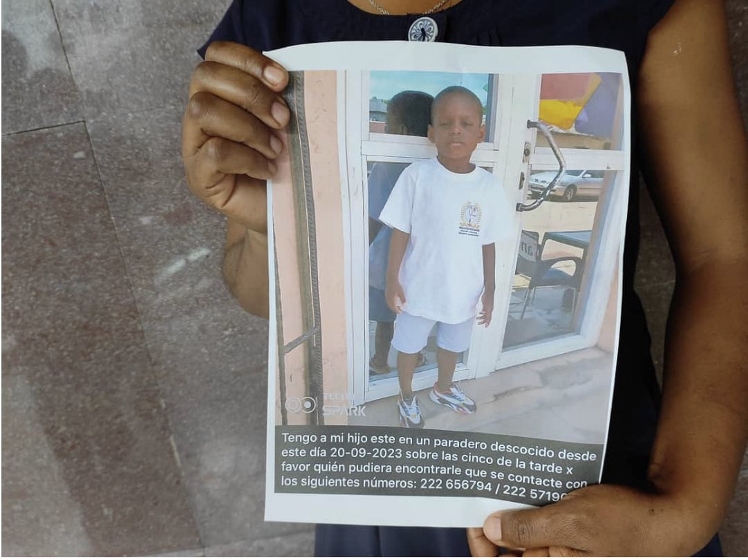 Nuestro consulado, expresa condolencias al Gobierno ecuatoguineano y a las familias que han perdido a sus hijos en los últimos días, como consecuencia del supuesto rapto sin explicación fundamentada que, sufren los niños en Guinea Ecuatorial🇬🇶.  

Valoramos muy en alto, la