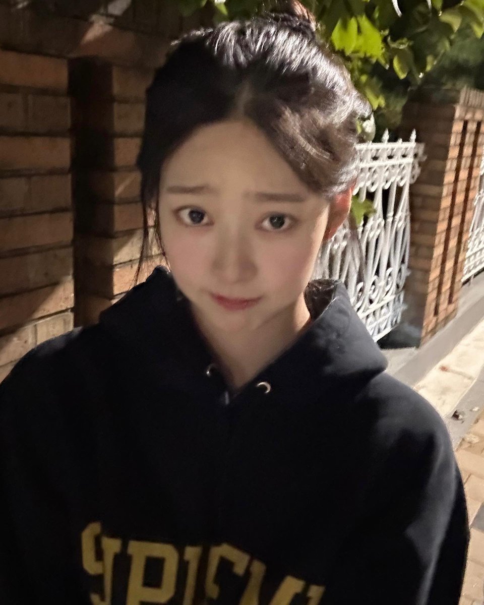 205mingstagram's tweet image. 231026 minn.__.ju ig update

📎 instagram.com/p/Cy3YWJELPHk/…

#김민주 #민주 #ミンジュ #KimMinJu @minju_official_ @soop_ent