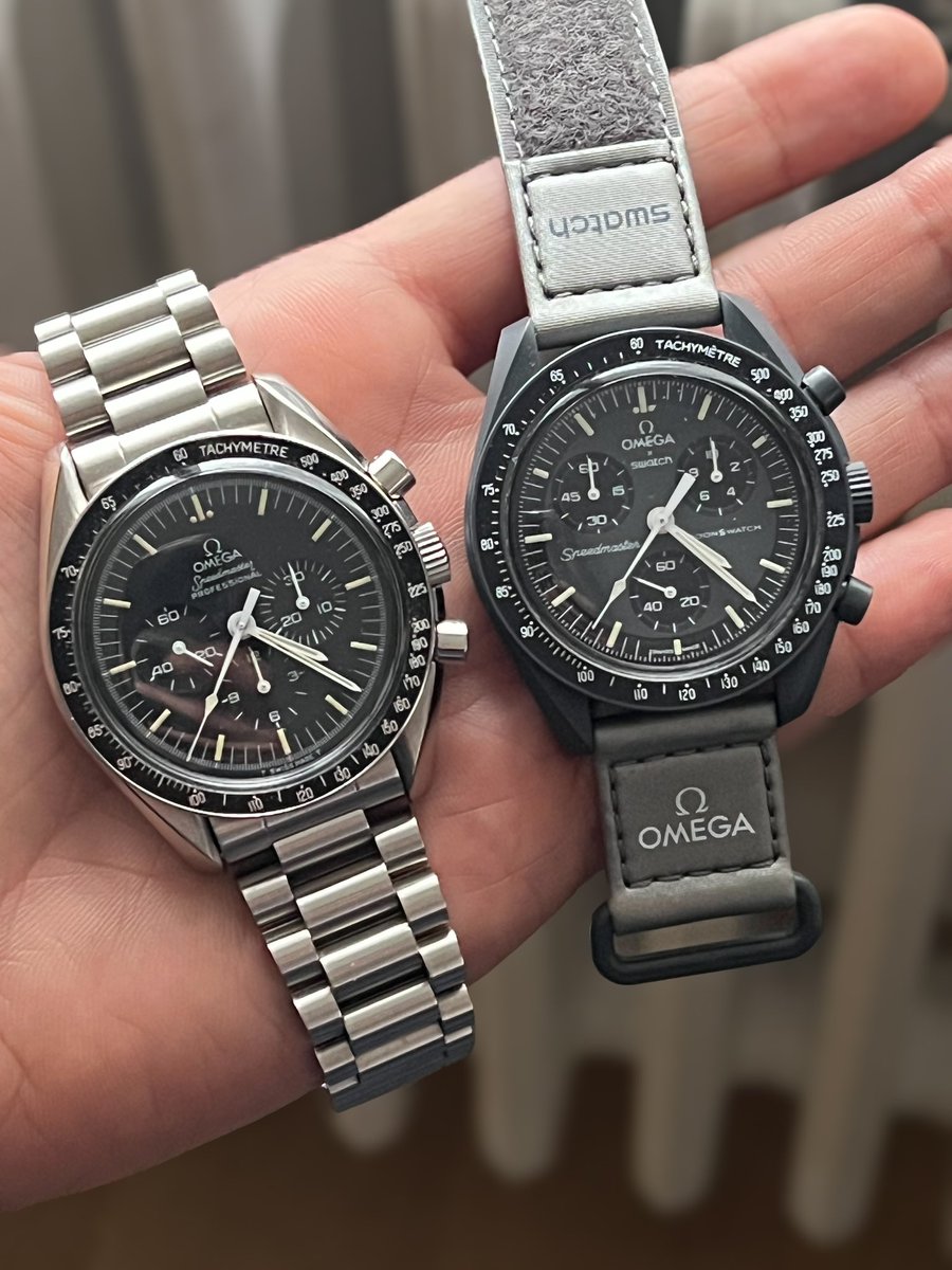 Iconic_Watches's tweet photo. J’ai mis la main sur une #MoonSwatch Mercury (ils avaient tous les modèles sauf la Neptune au magasin #Swatch de Lille). Je trouve que c’est la plus réussie. #Speedmaster #Omega @omegawatches @Swatch https://t.co/6bxWjCngr9