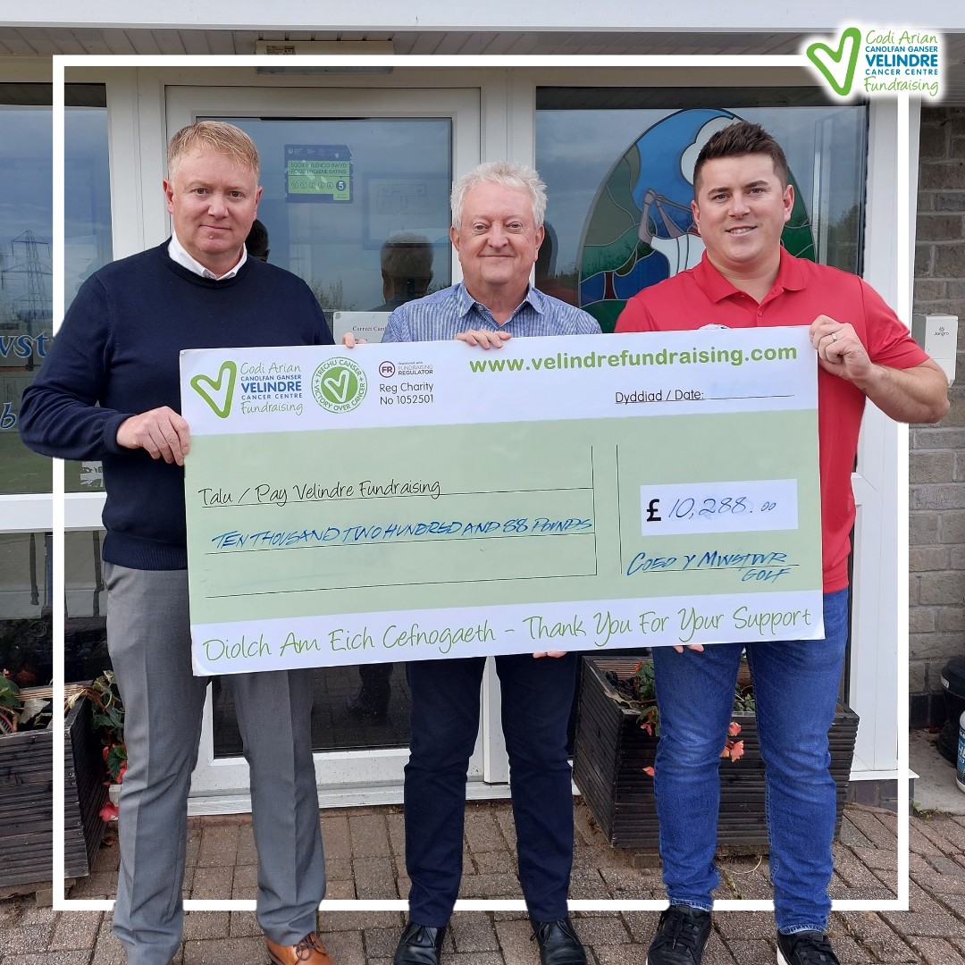 ⛳ @CoedYMwstwrGC adopted Velindre for the last year and raised a magnificent £10,288! Huge thank you to Captain Stuart Taylor, Jon Witts and all at the club for their fantastic support 👏