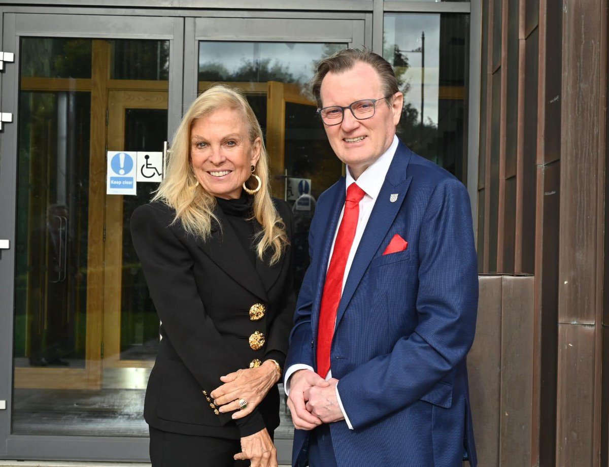 Great to be back at <a href="/QUBelfast/">Queen's University Belfast 🎓</a> to engage with an audience from <a href="/QGI_QUB/">Queen’s Gender Initiative</a> and @QUB_CEC to highlight the achievements of women in delivering inclusive economic growth.