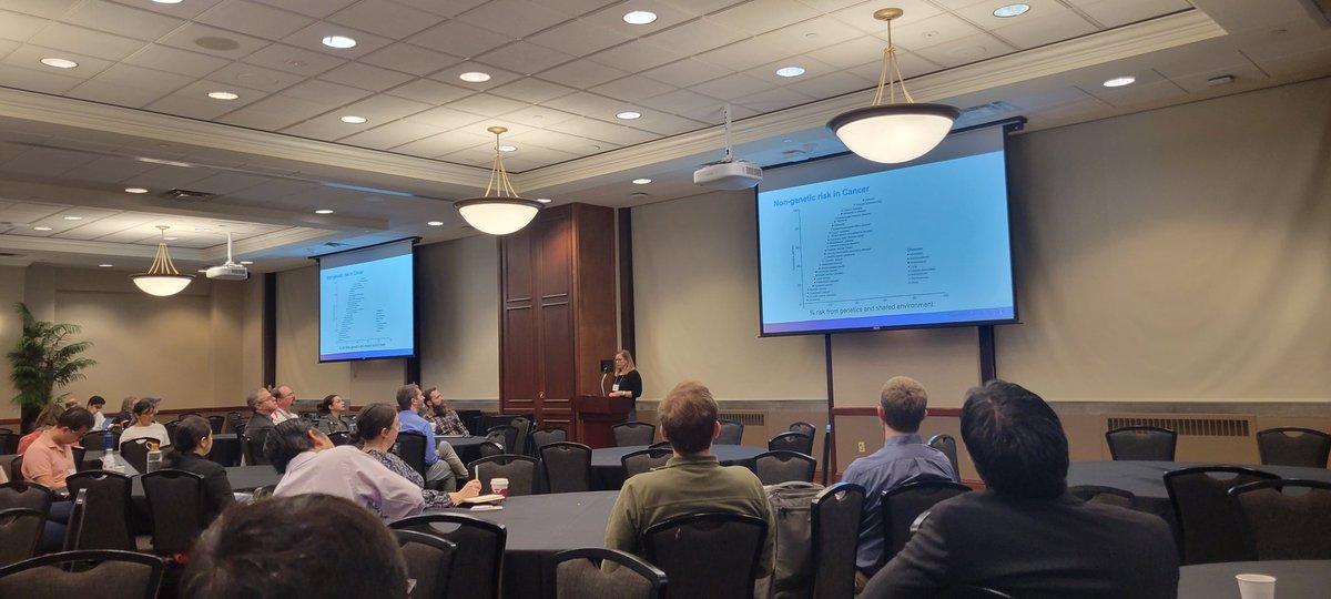 goncalogouveia3's tweet image. #mana2023 Lauren Petrick  laying out how metabolomics fit perfectly to cancer epidemiology and research and demonstrating how important life style factors and exposome are and how they associate with disease states! What a great plenary talk!