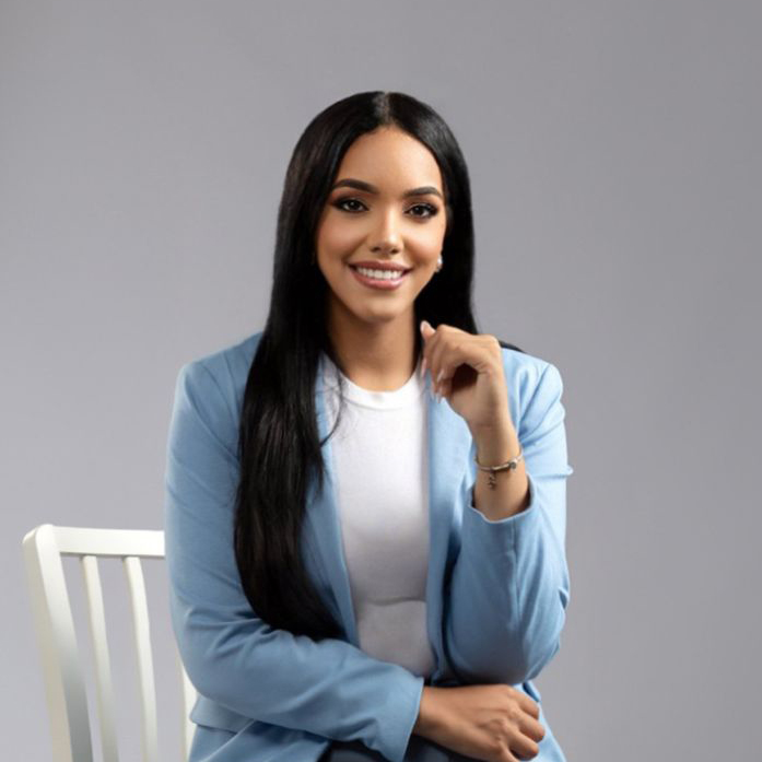 This just in from HipLatina! 📸✨ In a recent feature, entrepreneur Stephanie Nuesi (BBA, '21) shares her recipe for leveraging accounting to grow a six-figure online brand as a #FirstGenLatina! 🗽🏙️ Dive into the full story here: ow.ly/Zwvt50Q15tg🔗 #BaruchCollege #Cuny