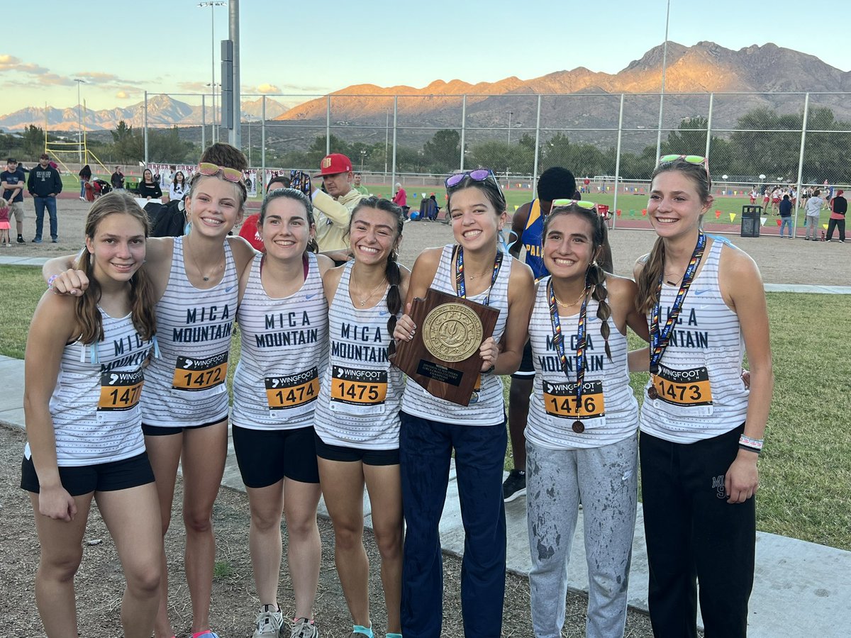 BiologyOnTheRun's tweet photo. The sweet taste of victory! Both the boys and girls team’s  qualified for state AND the girls took first in sectionals! https://t.co/LfjSbvSA8h