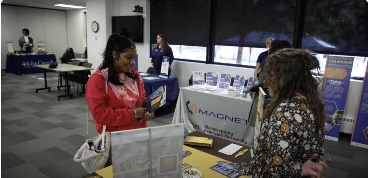 The <a href="/ESCNortheastOH/">ESCNortheastOhio</a> &amp; the <a href="/FirstRingCLE/">First Ring Collaborative</a> hosted an E4Me Career Program on Oct. 11. More than 200 high school students from Cleveland &amp; the inner ring suburbs learned about employment, entrepreneurship, enlistment &amp; education opportunities post graduation.

youtu.be/yaQKwytpE4w