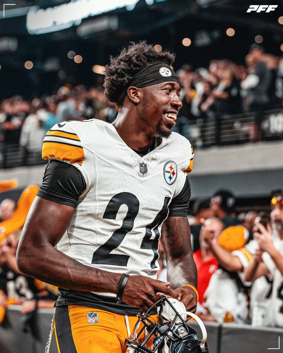 PFF_Steelers's tweet photo. Joey Porter Jr. in coverage this season:

96 snaps
10 targets
1 reception allowed, 12 yards
1 INT
3 forced incompletions
0.0 passer rating when targeted

🤯 https://t.co/r4QW0Tmk6F