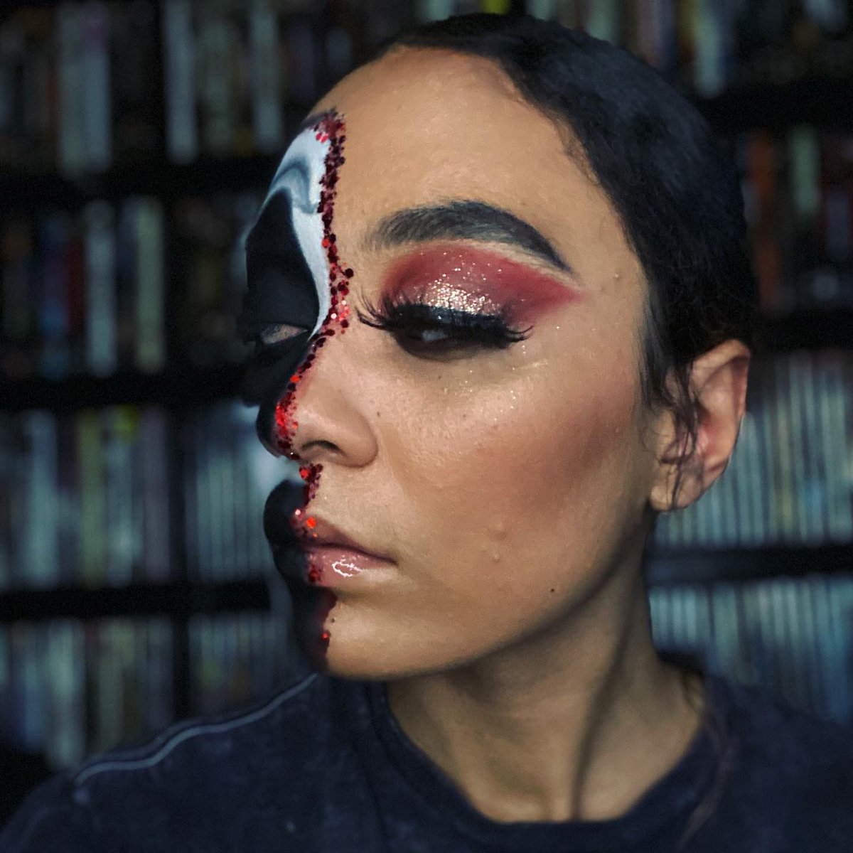 TrueGoddessGlam's tweet photo. Ghostface Halloween Glam #SCREAM https://t.co/mERrbaXEHW