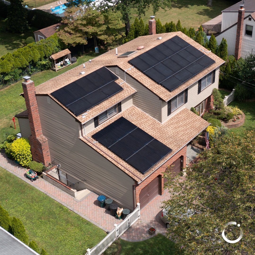 EmPowerSolar's tweet image. Power Move Thursday  ⚡️
Location: East Meadow, NY
System size: 11.06 kW / 33 Panels / 335 Watt Panels
Annual Electric Savings: $3,477!
.
.
.
#PowerMoveThursday #SolarSavings #SolarPanels #SolarEnergy #CleanEnergy#LongIsland #PSEGLI #EmPowerSolar #EastMeadow #NassauCounty