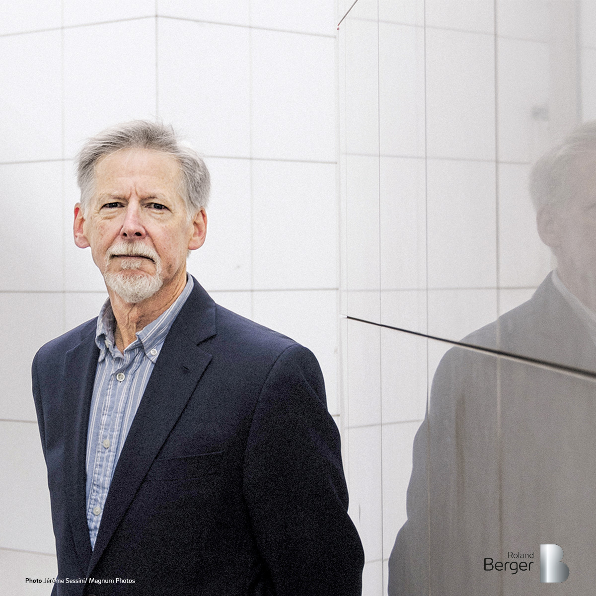RolandBerger's tweet photo. Phil Rosenzweig, the bestselling author of The Halo Effect, on how the things that we think drive performance in business are sometimes just reflections of performance. Read the full interview here: https://t.co/1ql5WwEXr7 #ThinkActMagazine @philrosenzweig @IMD_Bschool https://t.co/9uBJibLN5u