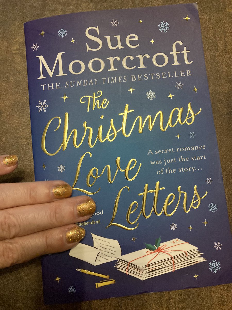 Publication Day nails. #TheChristmasLoveLetters