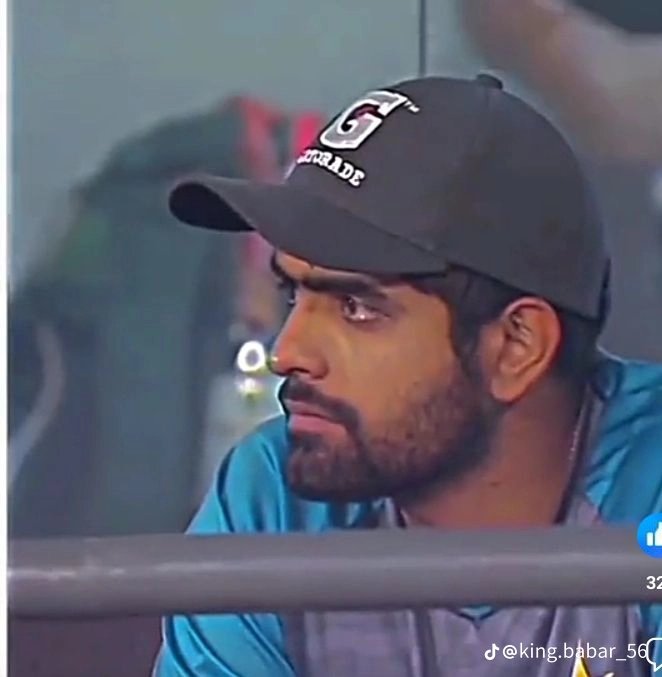 ZACKing758095's tweet photo. Want my goat to leave the captaincy immediately after the WC, irrespective of the results at the end, then they will know your importance @babarazam258 
#BehindYouSkipper 
#BehindYouBabarAzam https://t.co/kVDQ3vJiGx