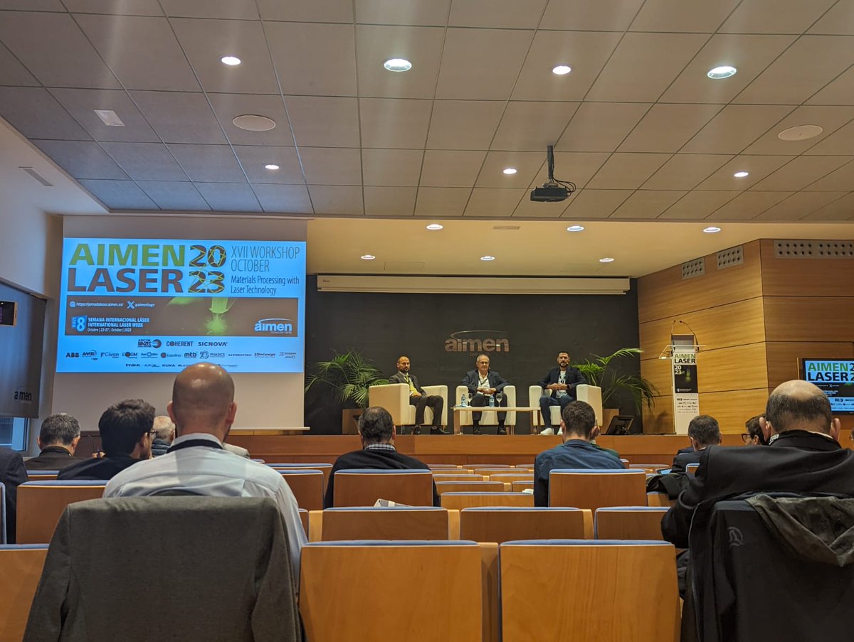 sicnova3d's tweet photo. 🔵Os dejamos algunas fotografías sobre nuestra asistencia a las XVII Jornadas Láser organizadas por AIMEN Centro Tecnológico

En nuestro stand podrás ver algunas de nuestras soluciones para impresión 3D en metal de la mano de @Meltio

#sicnova #3d #impresion3d #aimenlaser2023 https://t.co/cPPMen7EEA