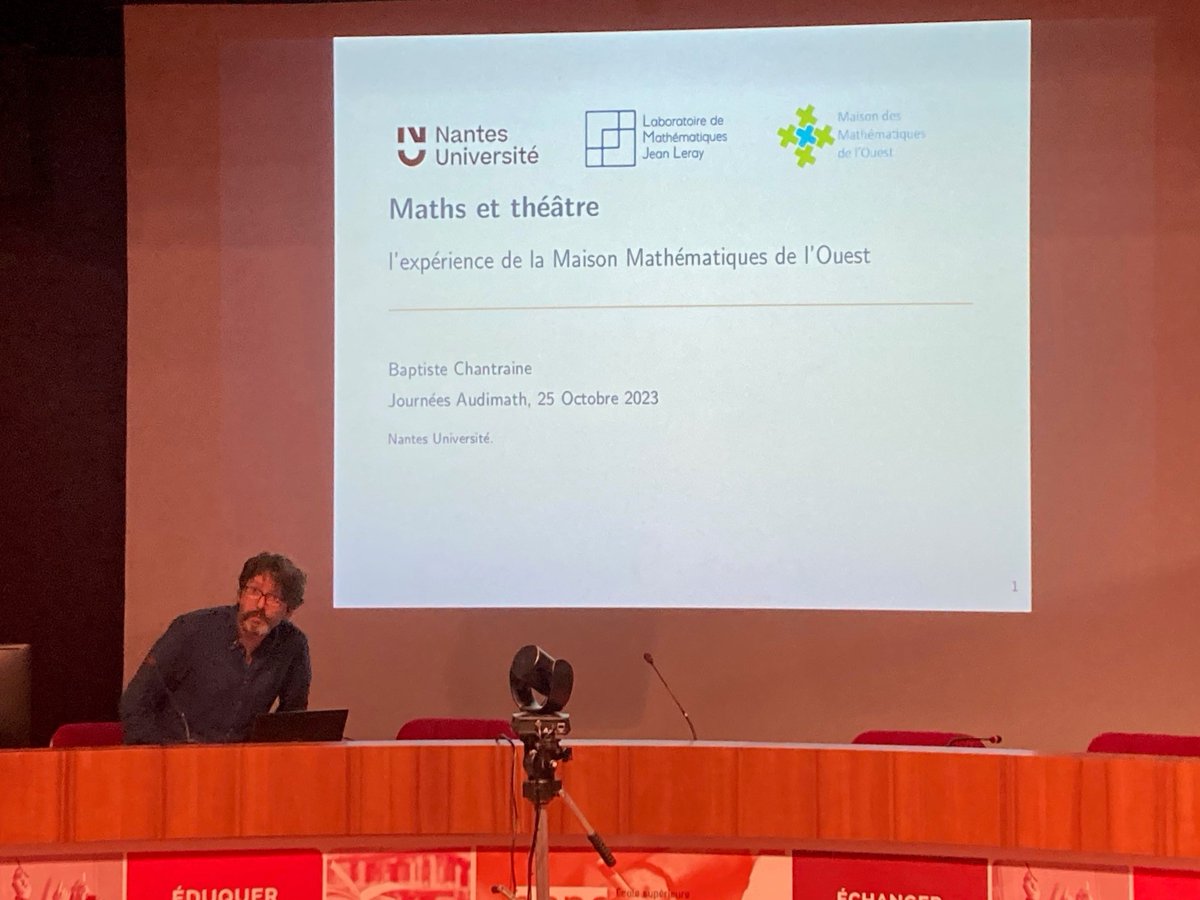 CNRS_INSMI's tweet photo. Journées AuDiMATH2023 🎉 | Les 25 et 26/10, 2 jours de rencontres #mathématiques se sont déroulés à Caen, tournés vers des sujets créatifs : théâtre, cinéma.
➡️ Danse de conway, collections de modèles mathématiques : une belle médiation #scientifique.
🔗 https://t.co/TPuyJOsuB7 https://t.co/MNtnaiIbwr